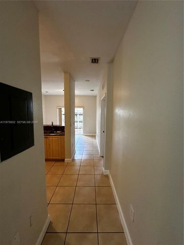 1661 SE 28th St 101, Homestead, FL 33035