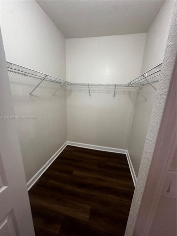 1661 SE 28th St 101, Homestead, FL 33035