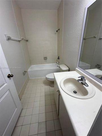 1661 SE 28th St 101, Homestead, FL 33035