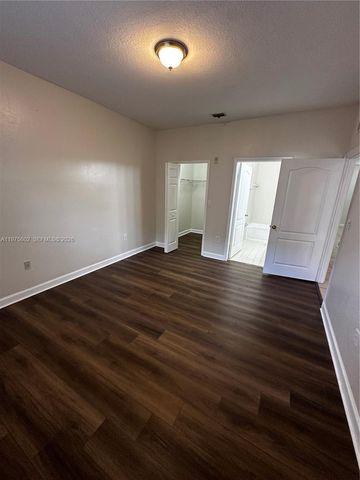 1661 SE 28th St 101, Homestead, FL 33035