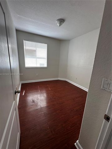 1661 SE 28th St 101, Homestead, FL 33035