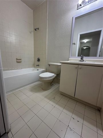 1661 SE 28th St 101, Homestead, FL 33035