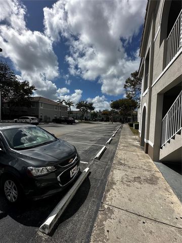 1661 SE 28th St 101, Homestead, FL 33035