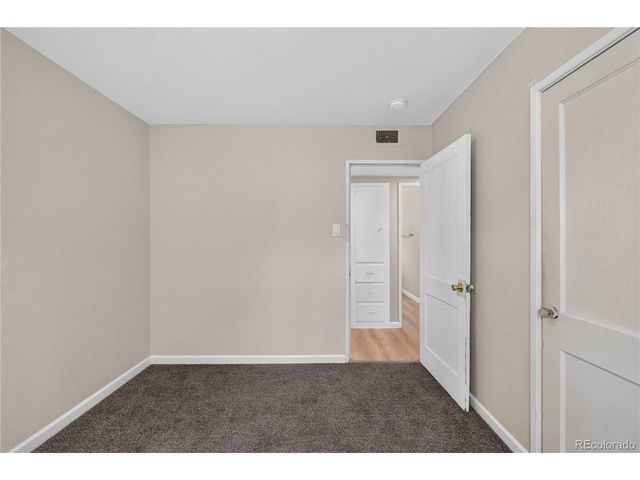 1160 Vaughn St, Aurora, CO 80011