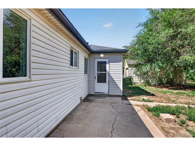 1160 Vaughn St, Aurora, CO 80011