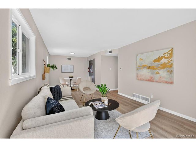 1160 Vaughn St, Aurora, CO 80011