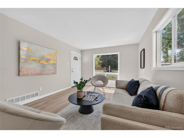 1160 Vaughn St, Aurora, CO 80011
