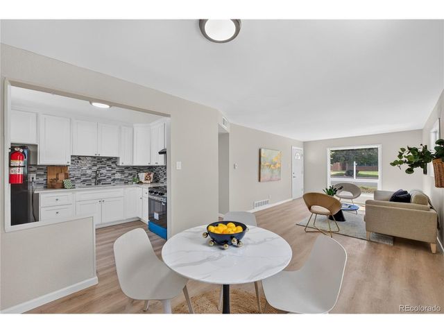 1160 Vaughn St, Aurora, CO 80011