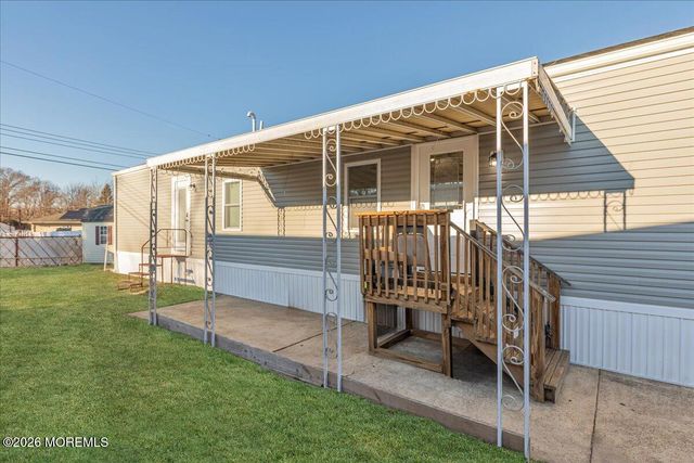 58 Locust Grove, Hazlet, NJ 07730