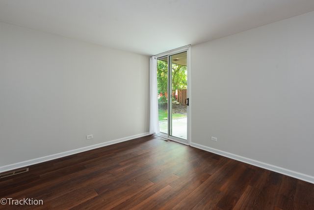 5950 Oakwood Drive 1H, Lisle, IL 60532