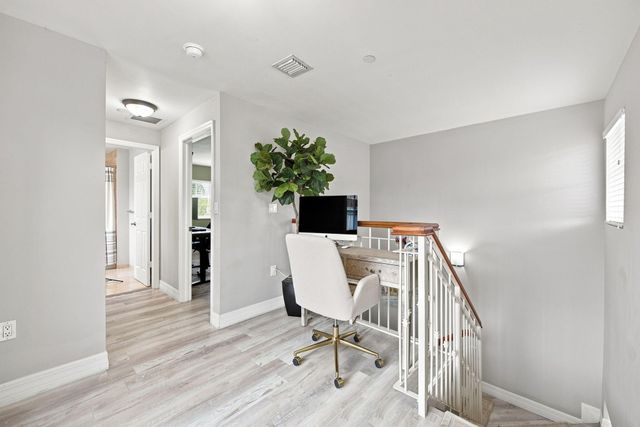 633 NE 11TH Avenue, Fort Lauderdale, FL 33304