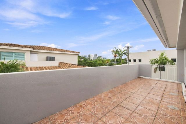 633 NE 11TH Avenue, Fort Lauderdale, FL 33304