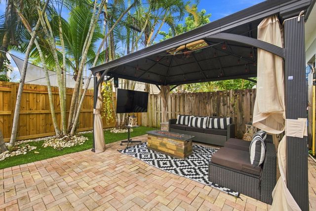 633 NE 11TH Avenue, Fort Lauderdale, FL 33304