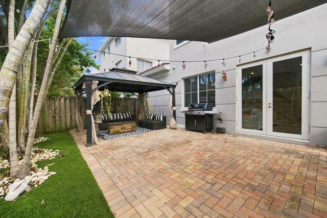 633 NE 11TH Avenue, Fort Lauderdale, FL 33304