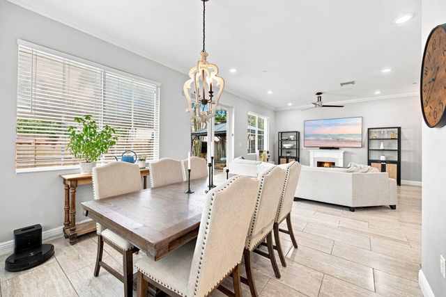 633 NE 11TH Avenue, Fort Lauderdale, FL 33304