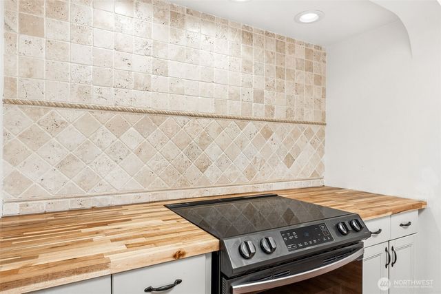 81 E Sea Breeze Drive, Grapeview, WA 98546