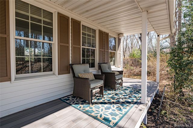 107A Scraggy Hill Road, Port Jefferson, NY 11777