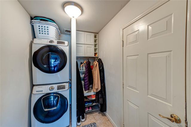 107A Scraggy Hill Road, Port Jefferson, NY 11777