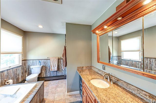 107A Scraggy Hill Road, Port Jefferson, NY 11777