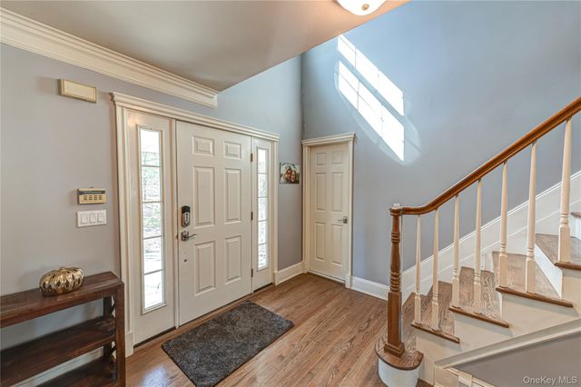 107A Scraggy Hill Road, Port Jefferson, NY 11777