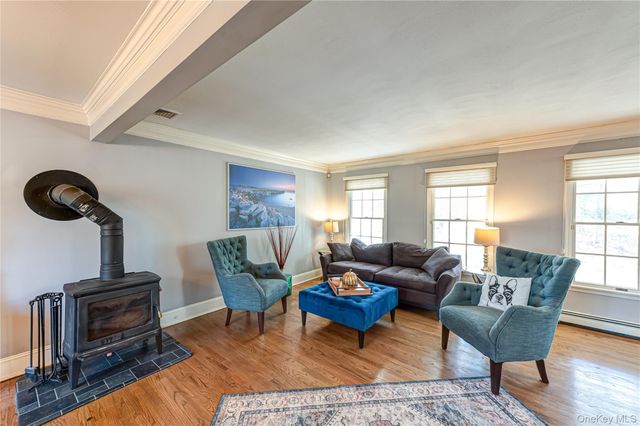 107A Scraggy Hill Road, Port Jefferson, NY 11777