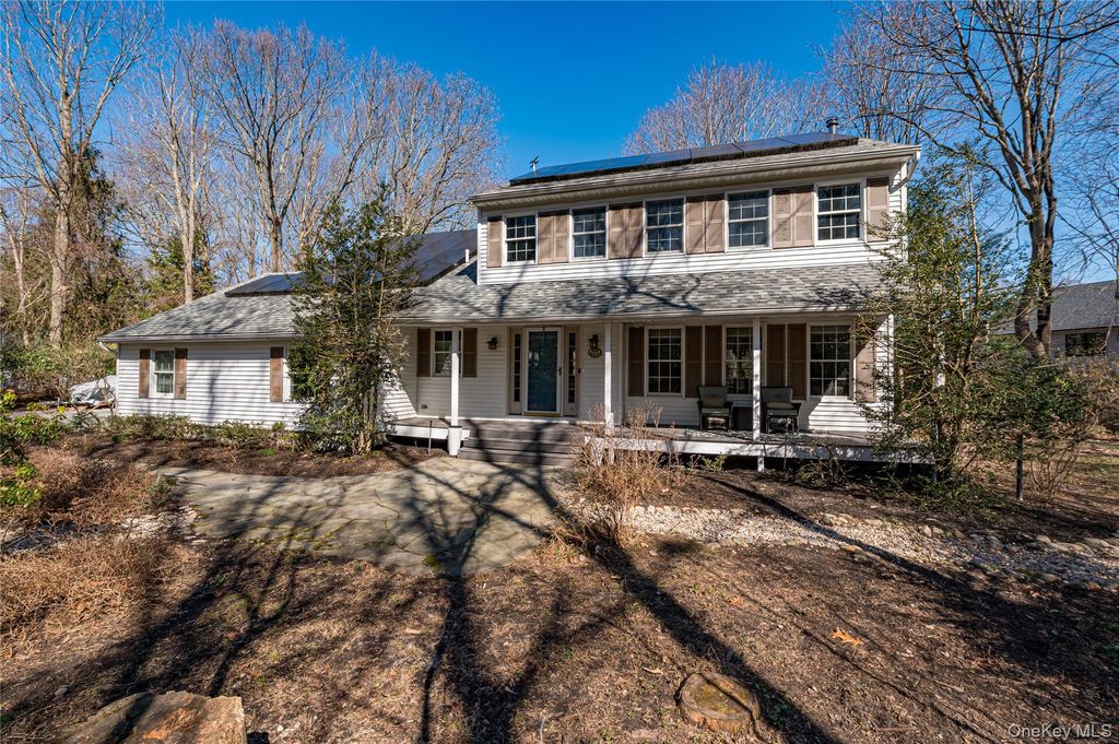 107A Scraggy Hill Road, Port Jefferson, NY 11777