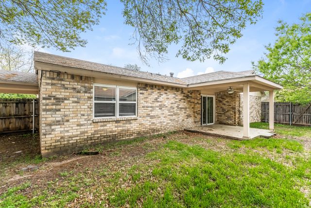 7418 Emory Oak Lane, Dallas, TX 75249