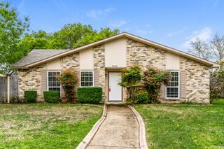 7418 Emory Oak Lane, Dallas, TX 75249
