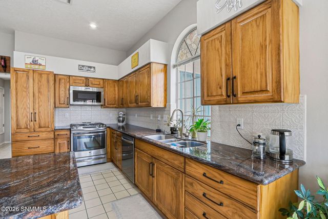 6680 Vista Hermosa, Las Cruces, NM 88007