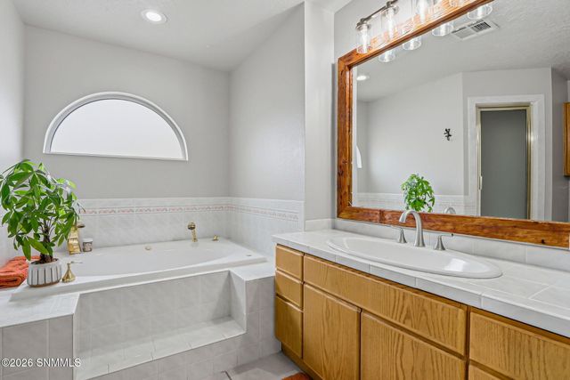 6680 Vista Hermosa, Las Cruces, NM 88007