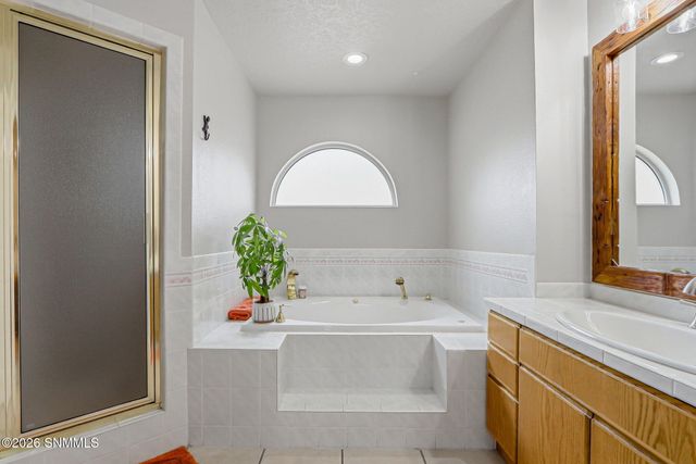 6680 Vista Hermosa, Las Cruces, NM 88007