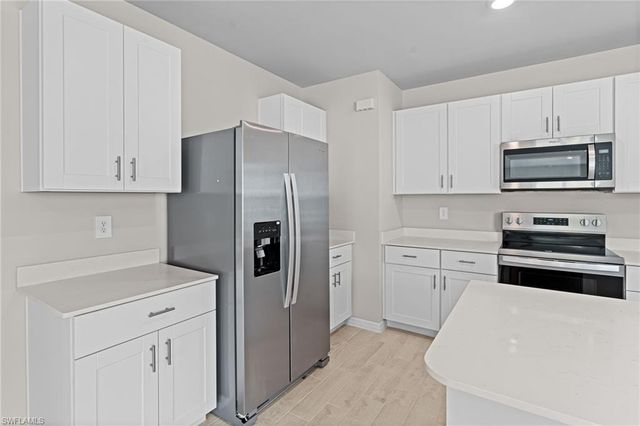 1150 Brooklands DR, Fort Myers, FL 33905