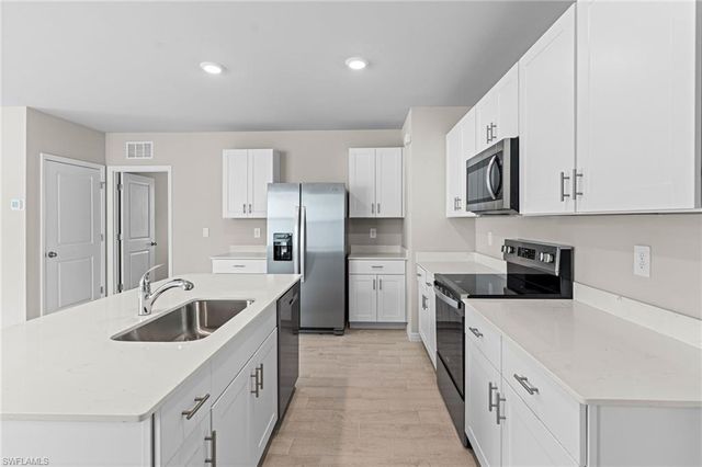 1150 Brooklands DR, Fort Myers, FL 33905