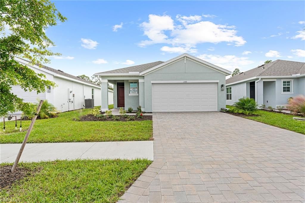 1150 Brooklands DR, Fort Myers, FL 33905