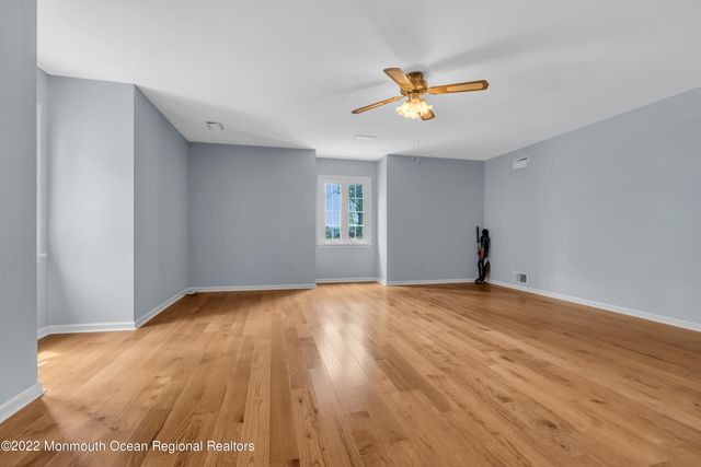 5 Mahoras Drive, Ocean Twp, NJ 07712