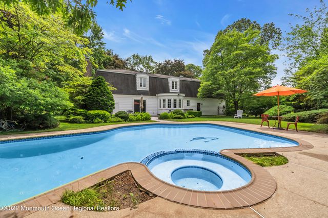 5 Mahoras Drive, Ocean Twp, NJ 07712