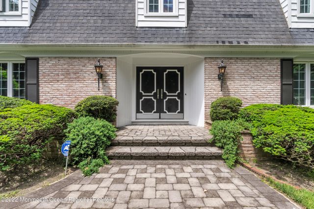 5 Mahoras Drive, Ocean Twp, NJ 07712