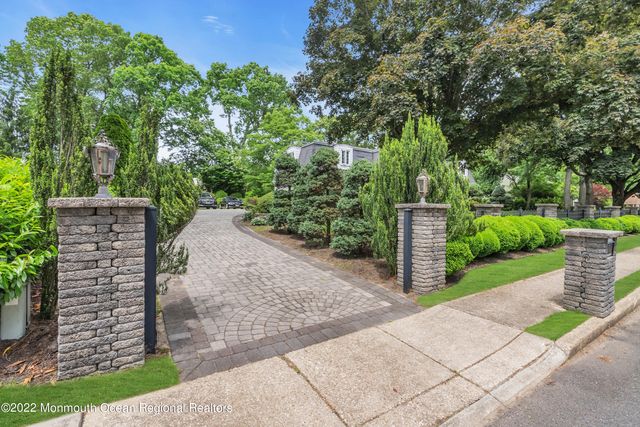 5 Mahoras Drive, Ocean Twp, NJ 07712