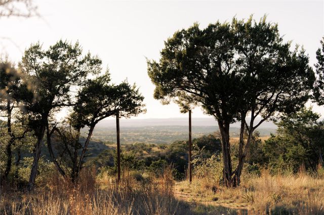 20801 Hamilton Pool RD, Austin, TX 78738