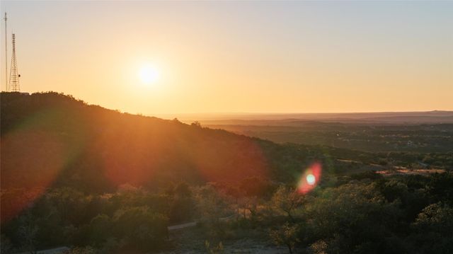 20801 Hamilton Pool RD, Austin, TX 78738