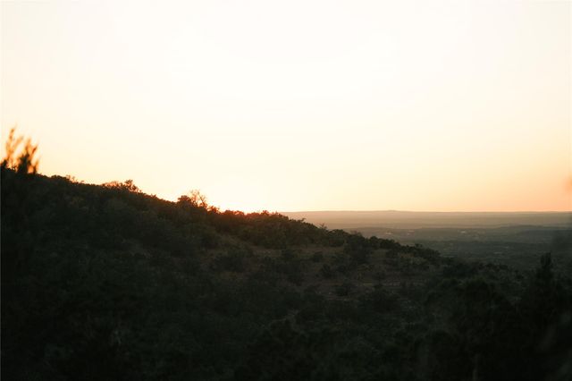 20801 Hamilton Pool RD, Austin, TX 78738