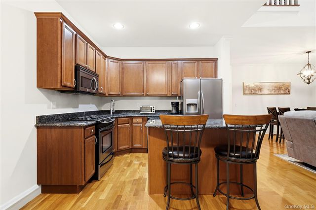 260 Medea Way, Central Islip, NY 11722