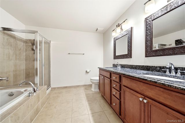 260 Medea Way, Central Islip, NY 11722