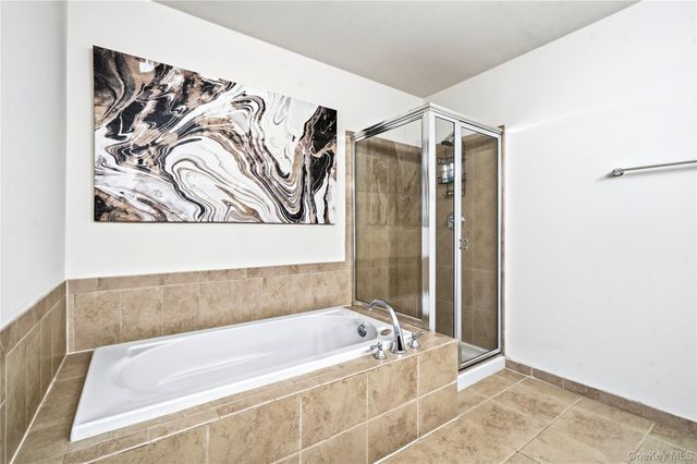 260 Medea Way, Central Islip, NY 11722