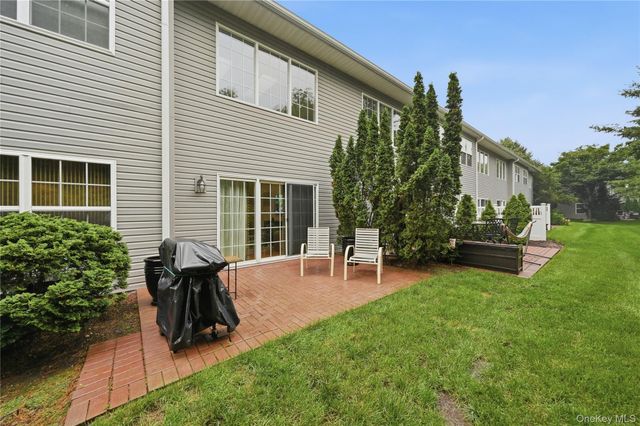 260 Medea Way, Central Islip, NY 11722