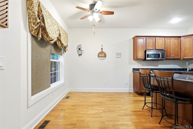 260 Medea Way, Central Islip, NY 11722