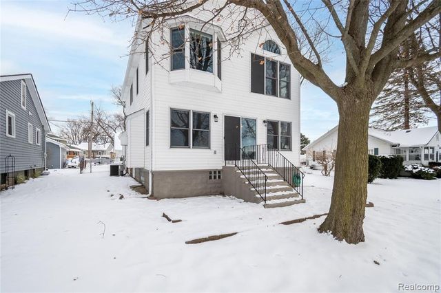 4333 Hunters Drive, Highland, MI 48356