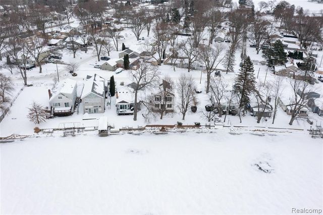 4333 Hunters Drive, Highland, MI 48356