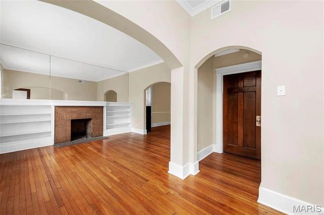 6039 Pershing Avenue, St Louis, MO 63112