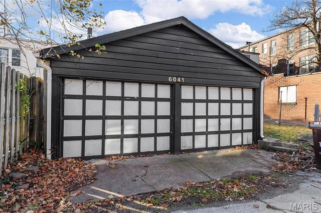 6039 Pershing Avenue, St Louis, MO 63112